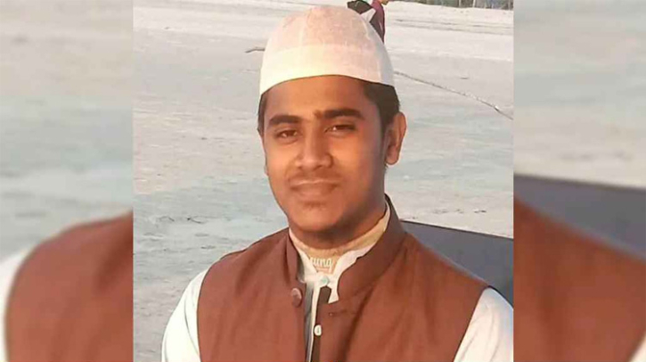 ছাত্রীকে টানা ৩দিন আটকে রেখে ধর্ষণ করলেন মাদরাসার শিক্ষক